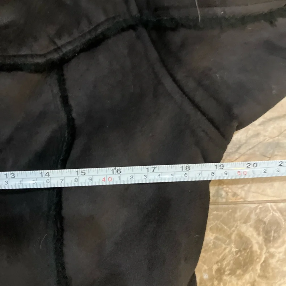 outback trading company faux suede fleece - Picture 3 of 5